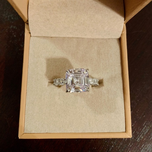 NIB Jaclyn Roxanne The Magnificent Ring - Picture 1 of 7